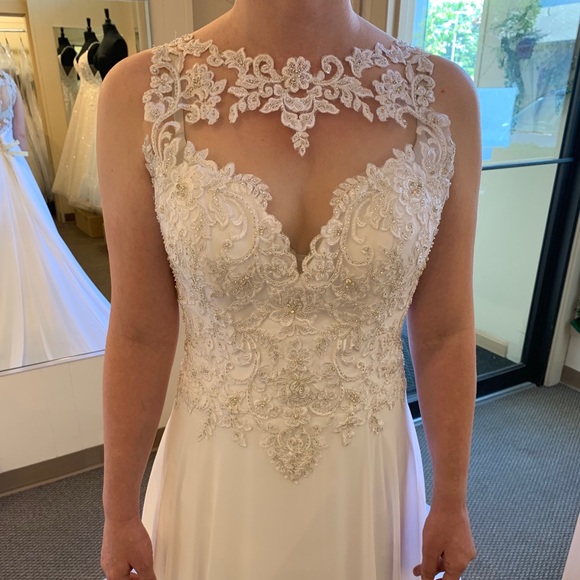Brand new Morilee wedding gown
